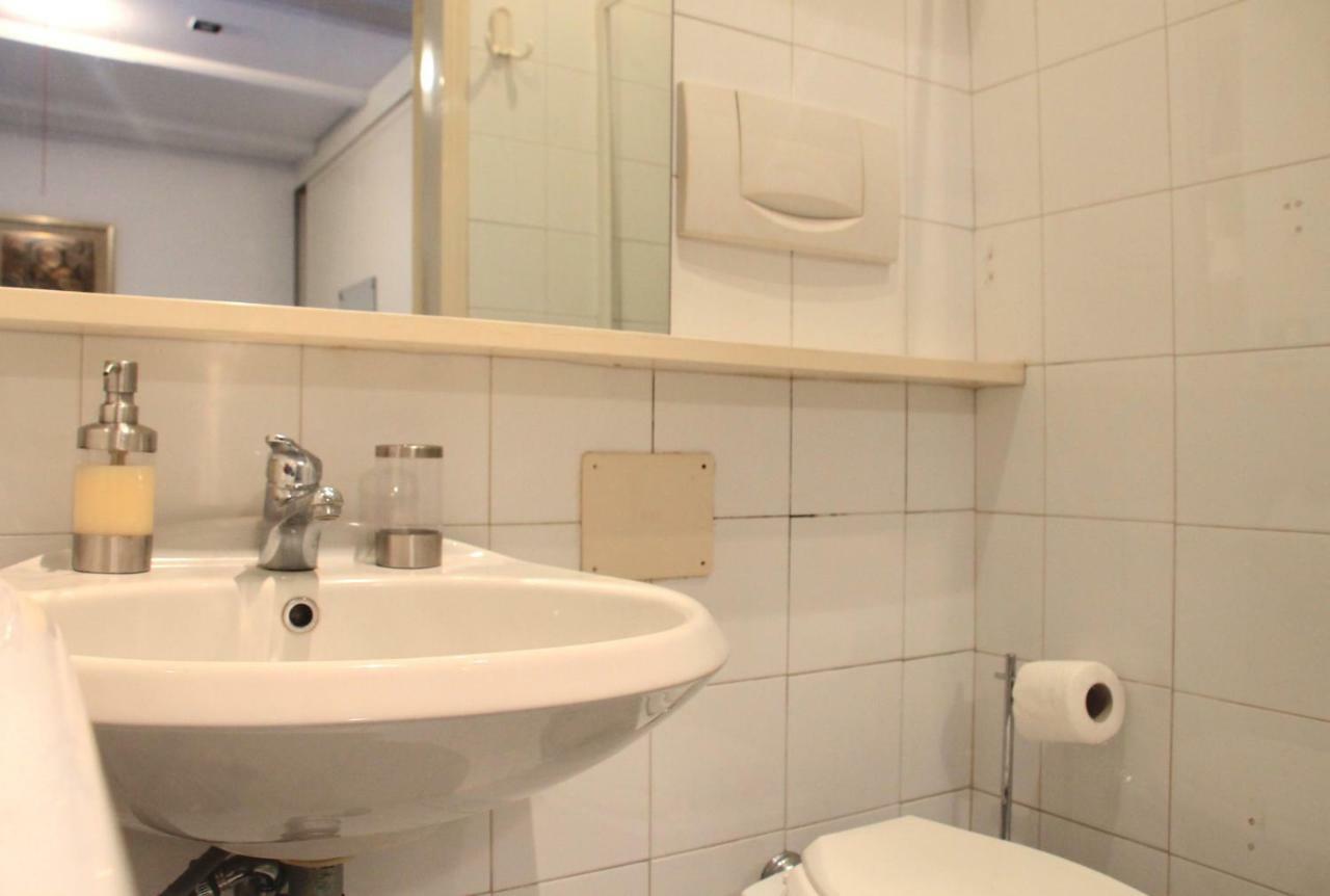 Basement Turati 3 -Consulates District Apartment Милано Екстериор снимка