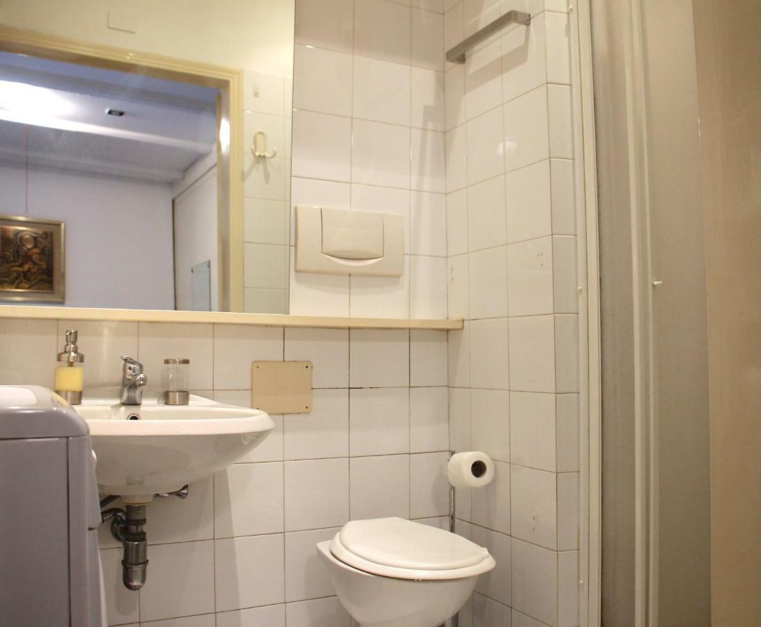Basement Turati 3 -Consulates District Apartment Милано Екстериор снимка